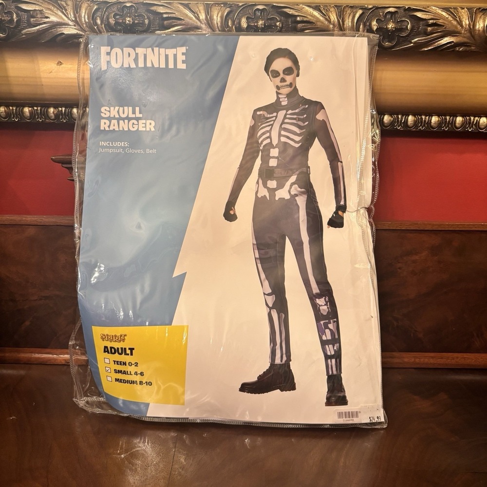 Fortnite Skull Ranger‎ Costume Adult Small 4-6 Spirit Halloween Epic Games - Picture 1 of 5